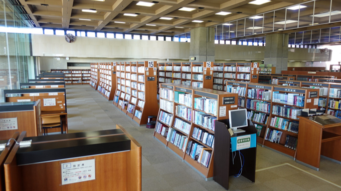 写真01_社会科学コーナー