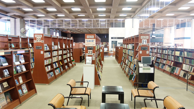 写真06_地域資料コーナー