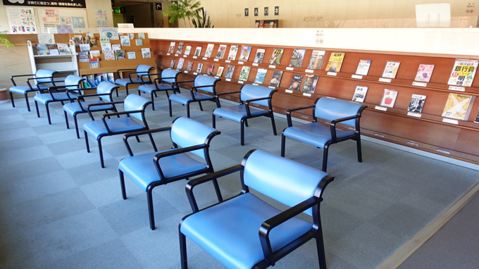 写真08_軽読書コーナー