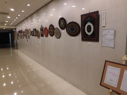 トールペイントのおくりものの展示の写真